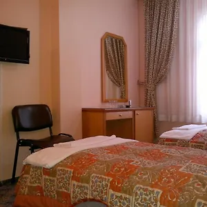 Yalta Otel
